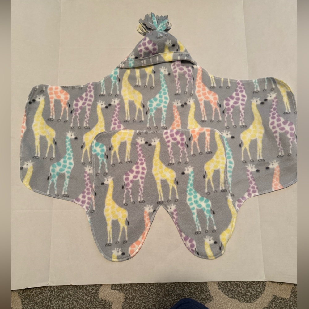 Gray and Yellow Giraffe wrap blanket with hat fleece